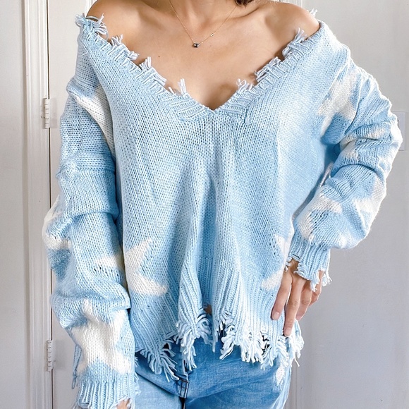 Cozy Distressed Star Print Sweater Top - Picture 12 of 12